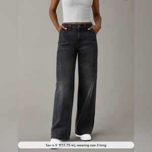 AE Super High-Waisted Baggy Wide-Leg Cargo Jean